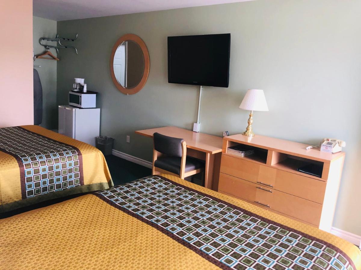 Perth Plaza Inn & Suites エクステリア 写真