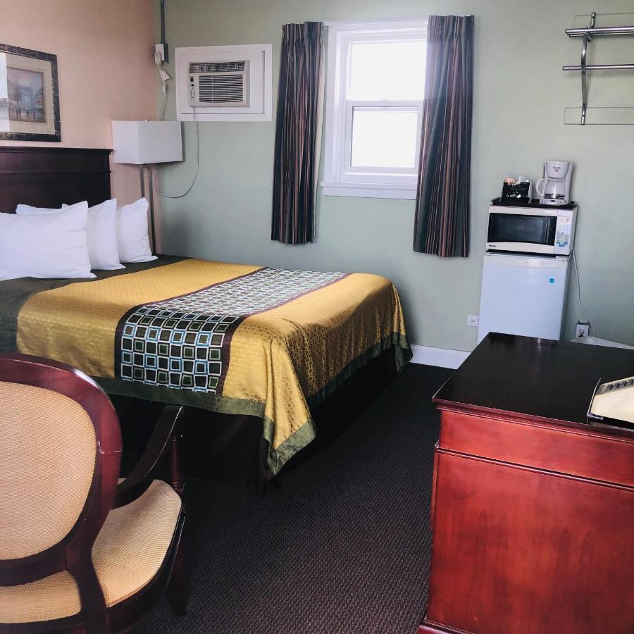 Perth Plaza Inn & Suites エクステリア 写真