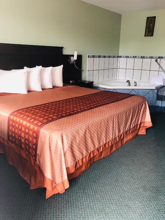 Perth Plaza Inn & Suites エクステリア 写真