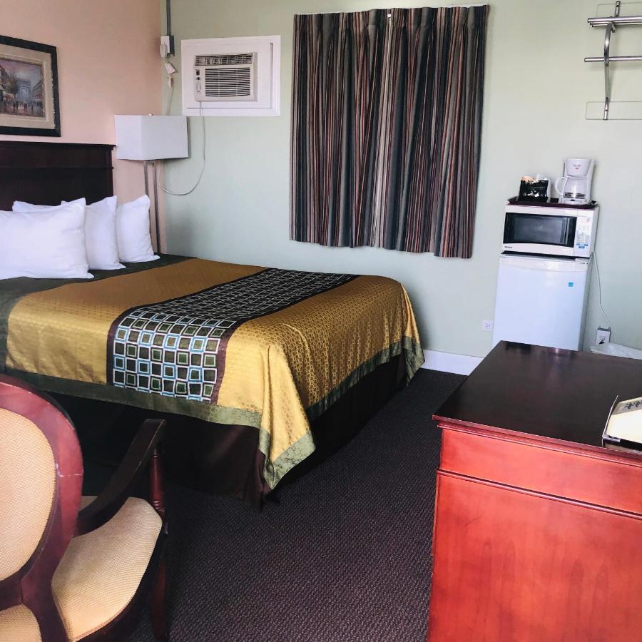 Perth Plaza Inn & Suites エクステリア 写真