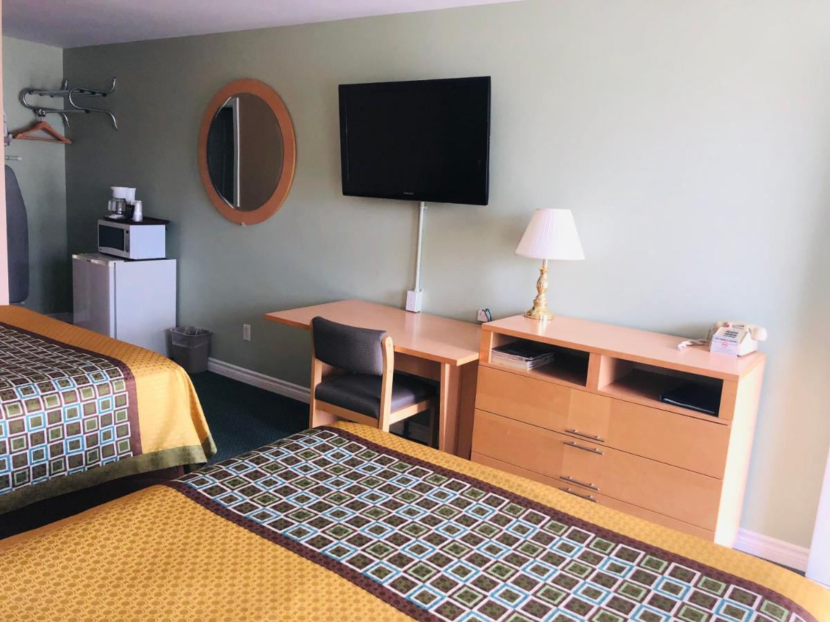 Perth Plaza Inn & Suites エクステリア 写真
